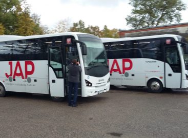 UAB Joniškio autobusų parkas kviečia nemokamai vykti į ŽAGARĖS VYŠNIŲ FESTIVALĮ „Po 20 metų“