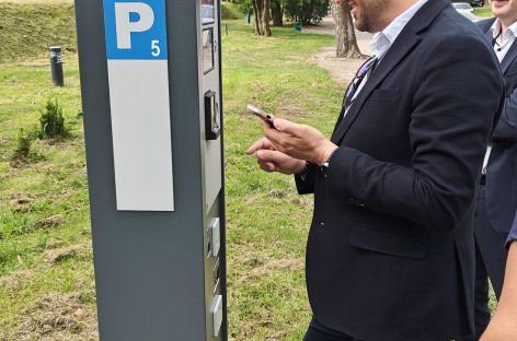 Klaipėdos gatvėse statomi išmanieji parkomatai