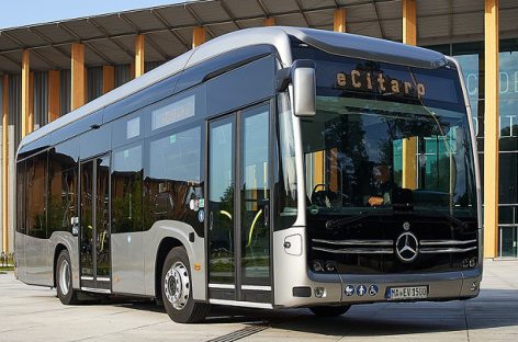 „Daimler Buses“ pristatė 10,6 m „eCitaro K“ (video)