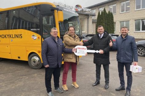 Radviliškio rajono savivaldybės švietimo ir sporto paslaugų centrui – naujas mokyklinis autobusas