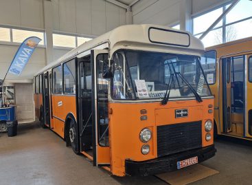 Retro mugėje – ir istoriniai autobusai