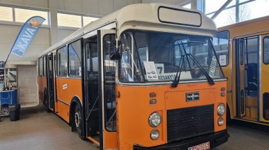 Retro mugėje – ir istoriniai autobusai