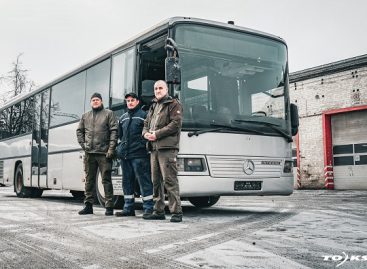 TOKS perdavė autobusą Ukrainai