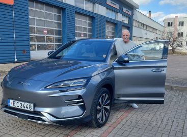 Automobilis verslui: kokių yra būdų jį įgyti?