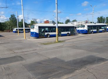„Rigas satiksme“ skelbia rinkos tyrimą 120 autobusų įsigyti