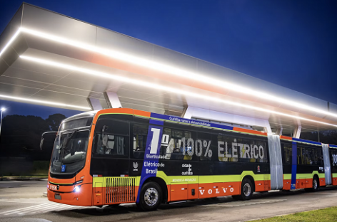 „Volvo Buses“ pristatė 28 m ilgio elektrinį autobusą