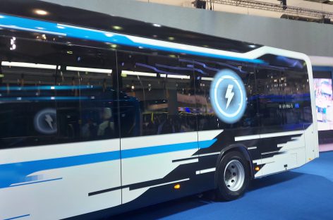 „Swedbank“ finansuoja 25 naujos kartos hibridinių miesto autobusų įsigijimą Klaipėdoje