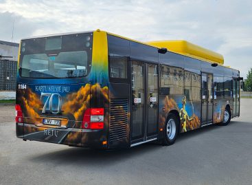 Menas ant ratų:  unikalus autobusas papuoštas Ikaru ir Šiaulių miesto simboliais