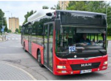 Į Panevėžio gatves išriedėjo su žemagrindžiai autobusai