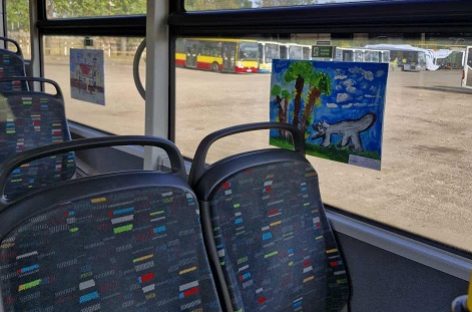 Šiaulių miesto autobusuose – moksleivių piešiniai