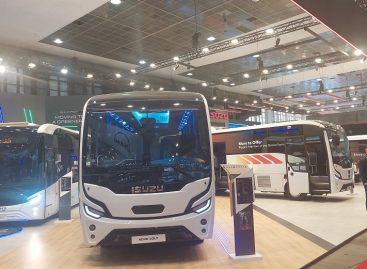 ISUZU stende „Busworld Europe“ – dvi naujienos