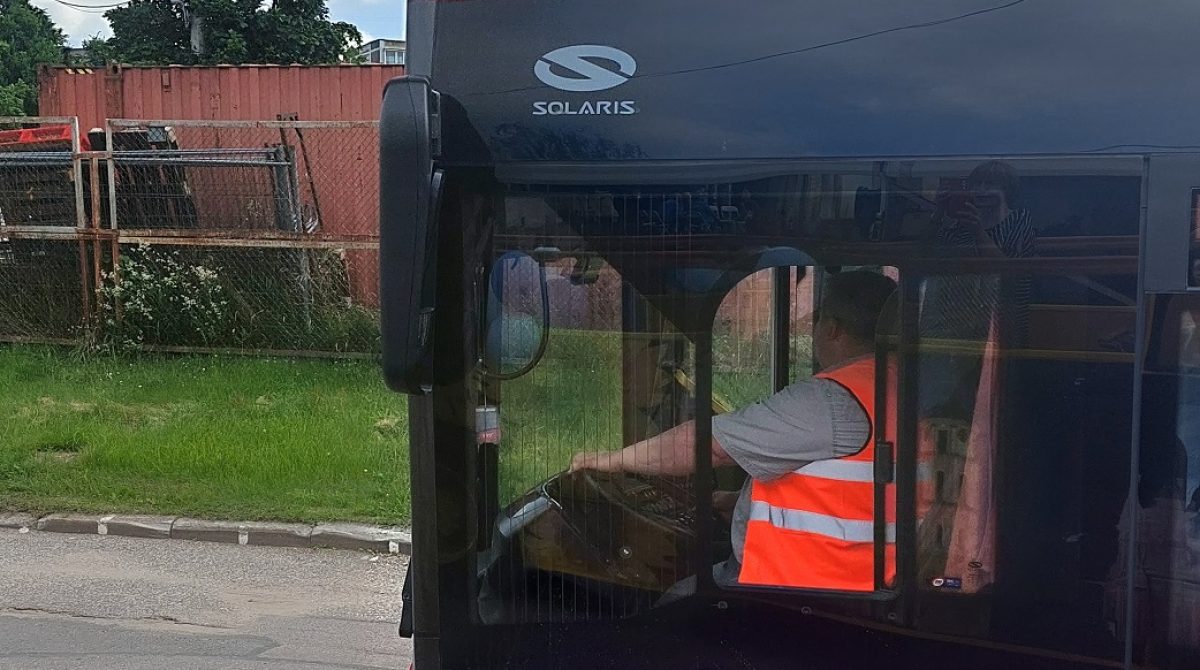 Eismo ribojimais atkarpoje tarp Kalvarijų-Kareivių g. ir Kalvarijų-Vito Gerulaičio g. sankryžų pratęsiami iki gegužės 18 d.