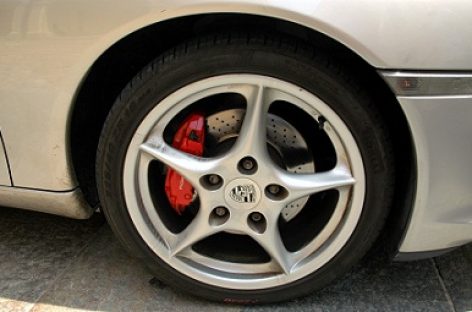 Nuo balandžio 1 d. galima važiuoti su vasarinėmis padangomis: senas panaudotas padangas galite priduoti nemokamai