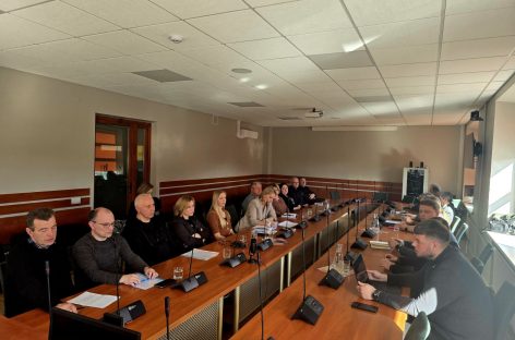 Anykščių rajono savivaldybė reikalauja ataskaitos iš elektrinių mokyklinių autobusų tiekėjų