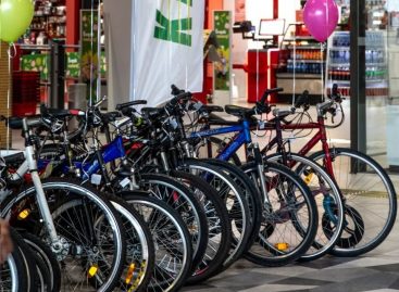Socialinė iniciatyva „Nauja dviračio šeima“ pasiekė rekordą: gyventojai padovanojo net 64 dviračius