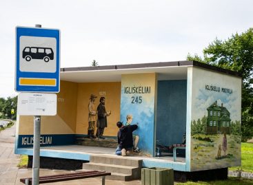 Apleista stotelė tapo Igliškėlių istorijos metraščiu