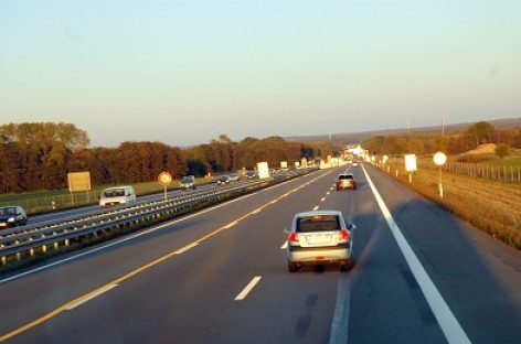 „Via Lietuva“ informuoja apie laikinus eismo ribojimus ties Gėluvos viaduku automagistralėje A1