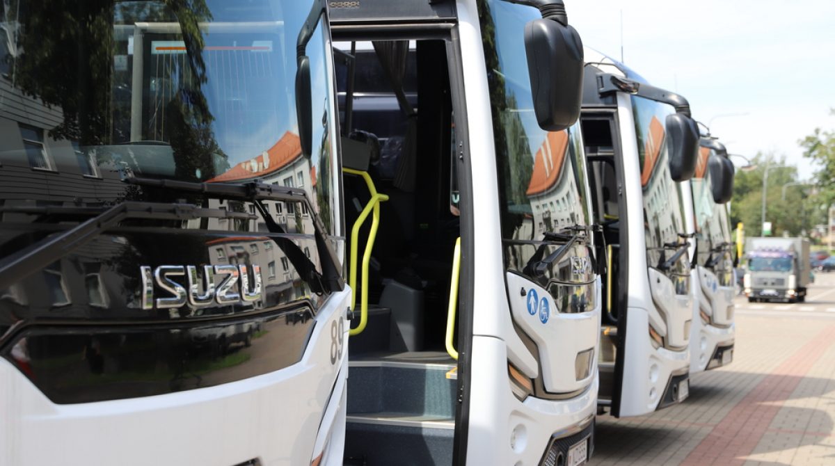 Raseinių autobusų parką papildė penki nauji autobusai