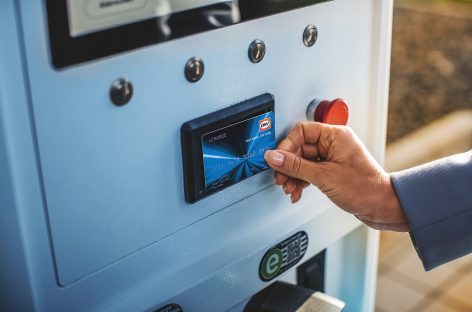 Degalų kortelė po padidinamuoju stiklu – kaip apsisaugoti nuo sukčiavimo