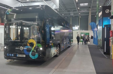 Parodoje Lenkijoje – lenkiškas elektrinis „NesoBus“